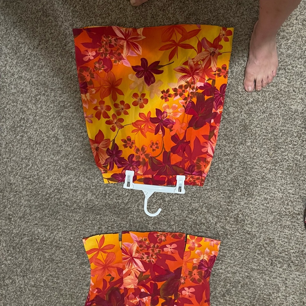 Size small 1-3 maybe a 4 straight from the islands